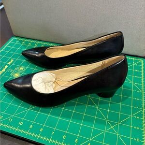 Life Stride Women's Black Heels